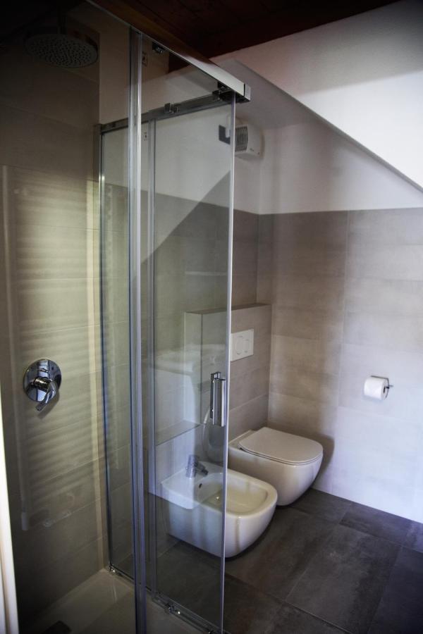 Our Happy Place - Casa Vacanze Per Il Viaggiatore Slow Mandello del Lario Exterior photo