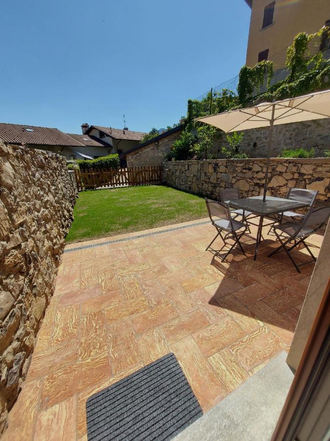 Our Happy Place - Casa Vacanze Per Il Viaggiatore Slow Mandello del Lario Exterior photo